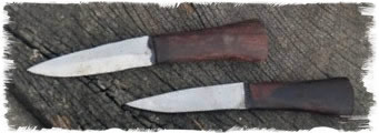 Example of Chakmak sharpening tool and small Karda knife.